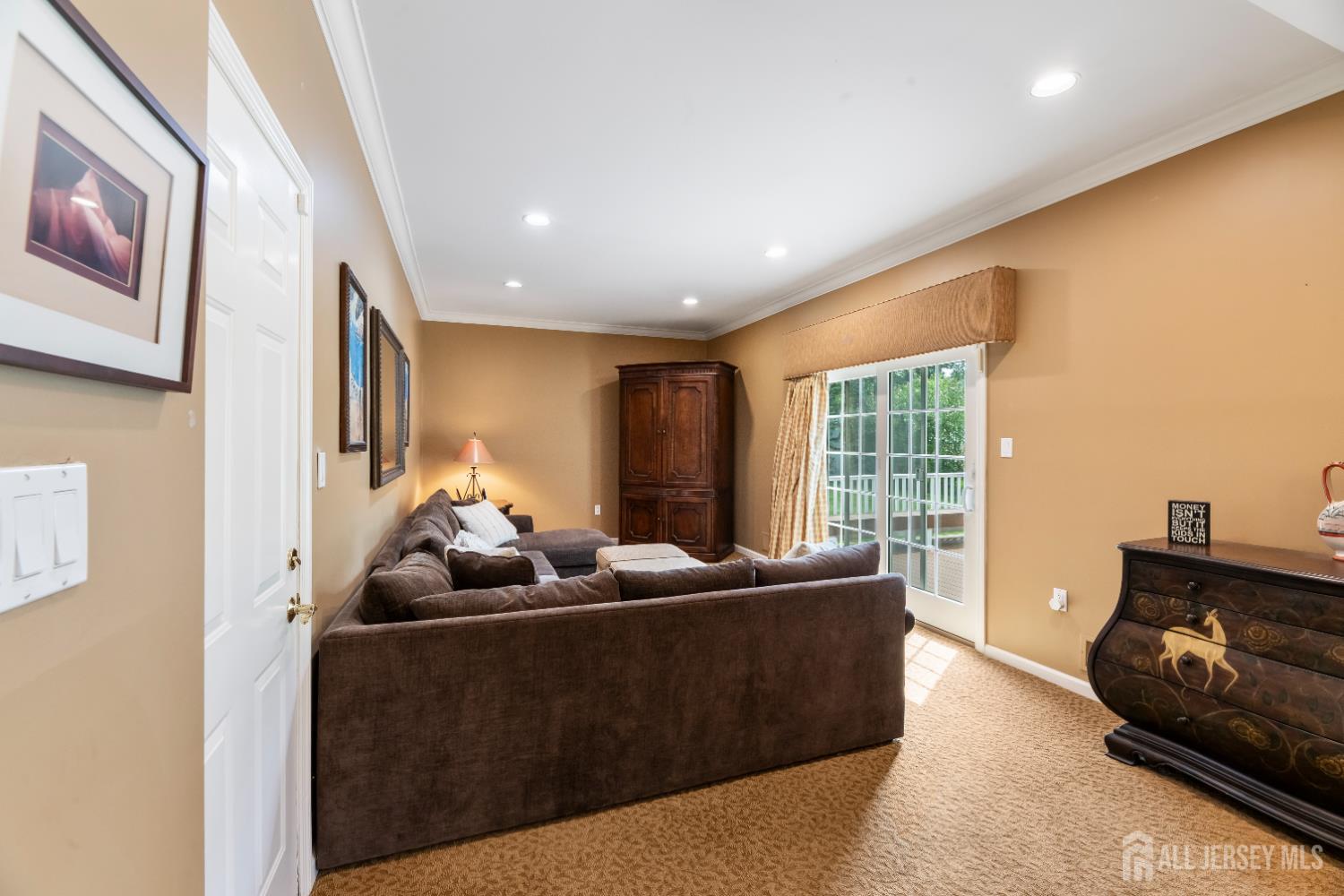 9 Van Arsdale Court East Brunswick NJ 08816