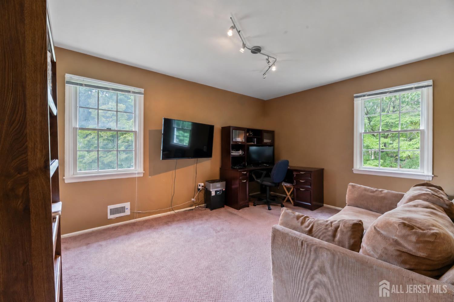 9 Van Arsdale Court East Brunswick NJ 08816