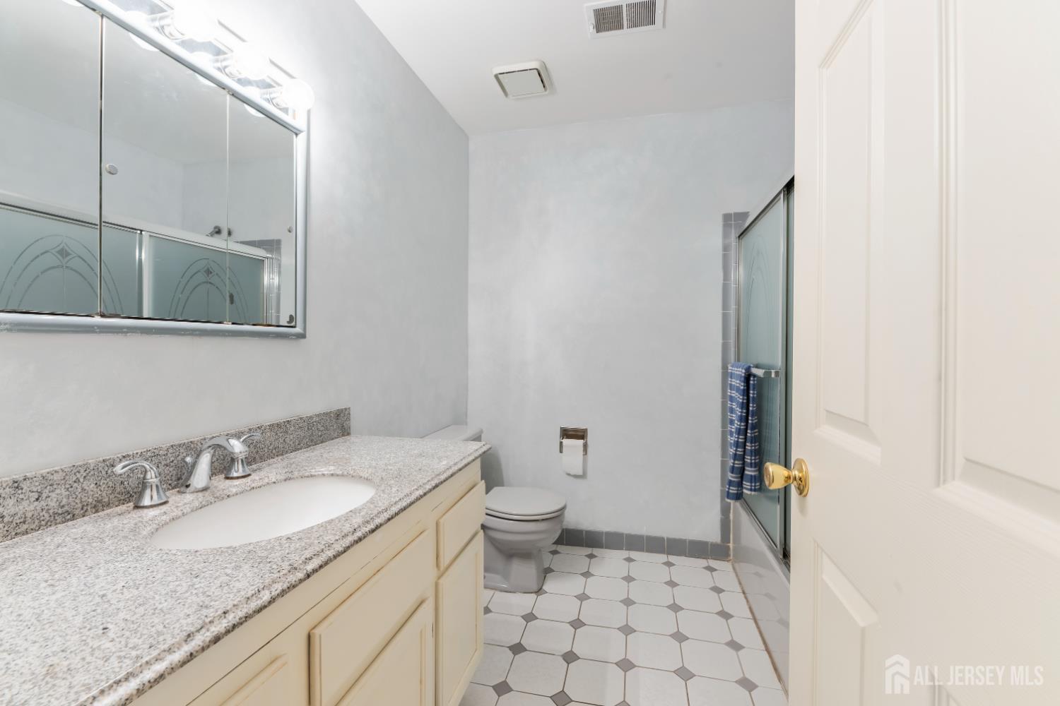 9 Van Arsdale Court East Brunswick NJ 08816