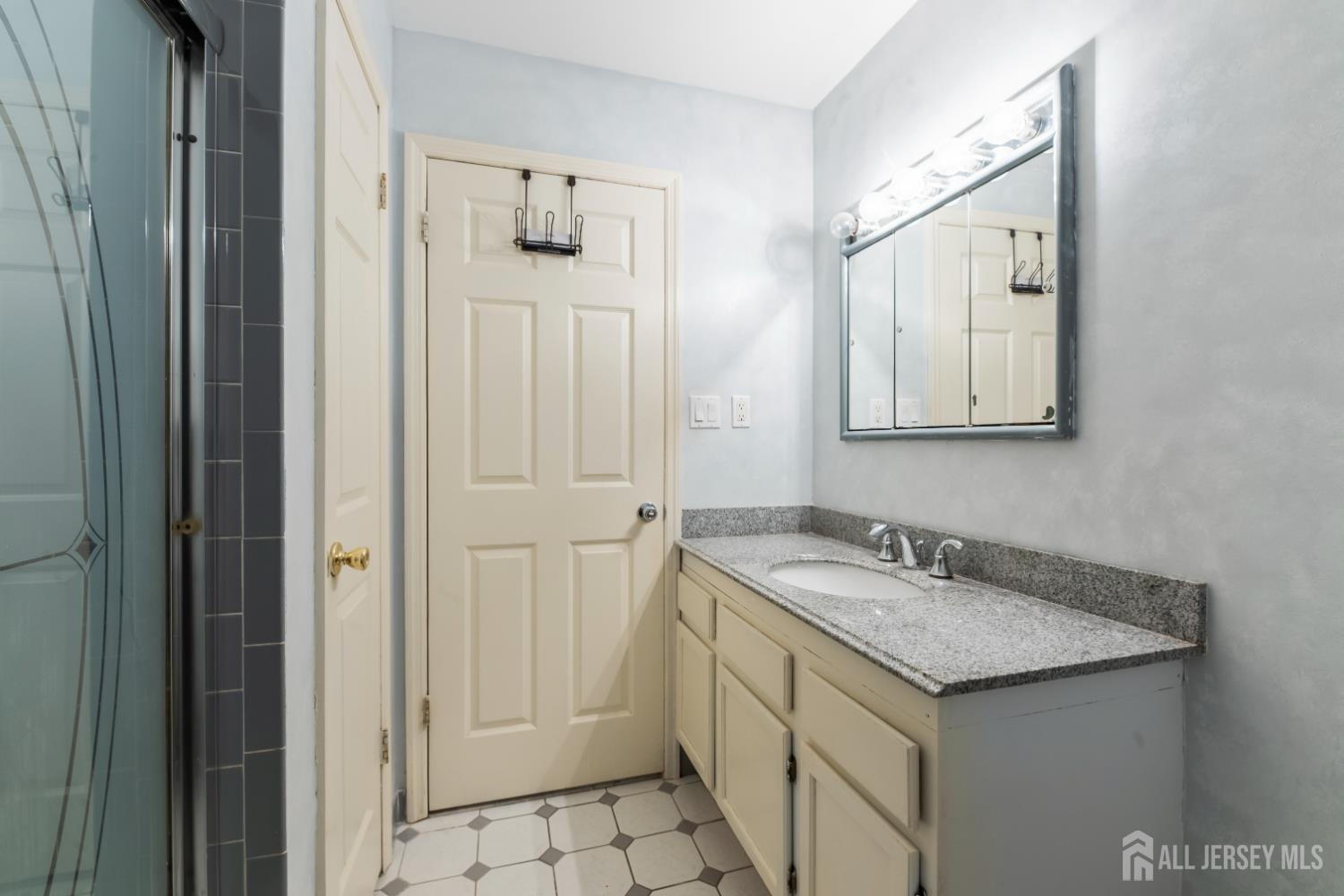 9 Van Arsdale Court East Brunswick NJ 08816