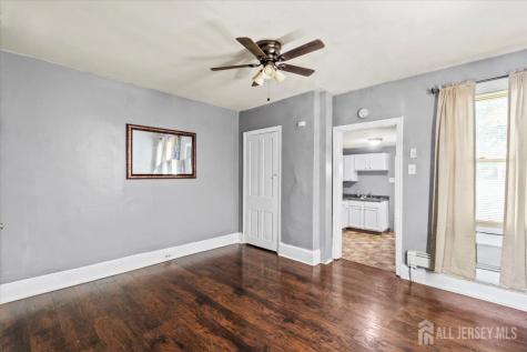 636 Elizabeth Street Beverly NJ 08010