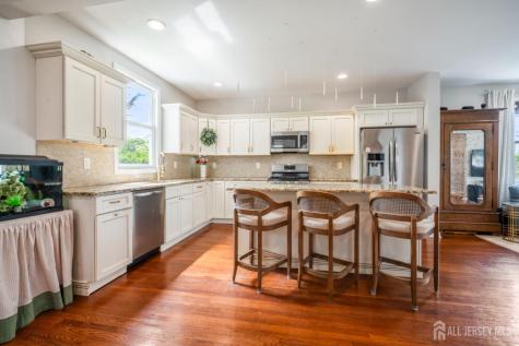 24 Dartmouth Street Edison NJ 08837