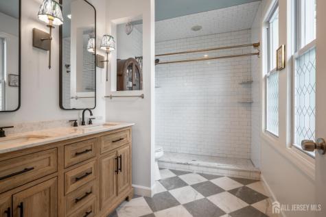 24 Dartmouth Street Edison NJ 08837