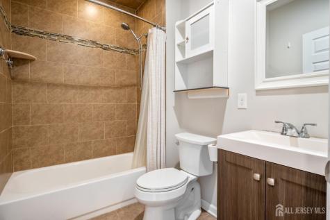 24 Dartmouth Street Edison NJ 08837