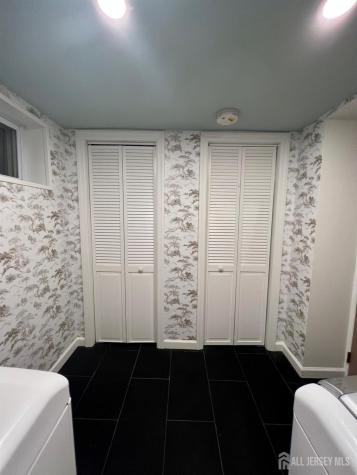 24 Dartmouth Street Edison NJ 08837