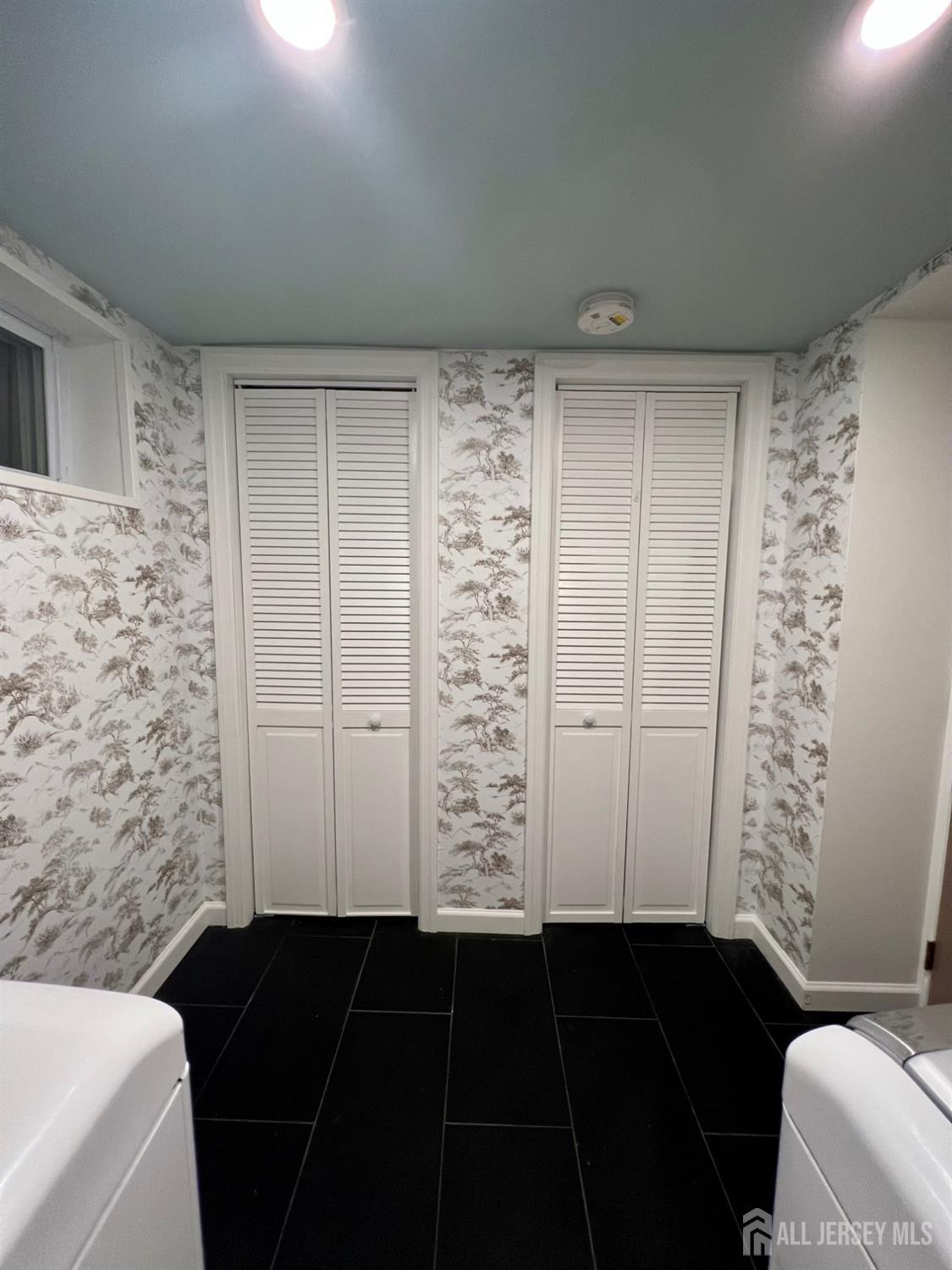 24 Dartmouth Street Edison NJ 08837