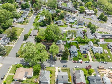 24 Dartmouth Street Edison NJ 08837