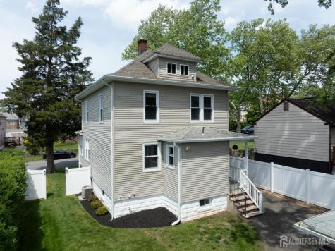 24 Dartmouth Street Edison NJ 08837