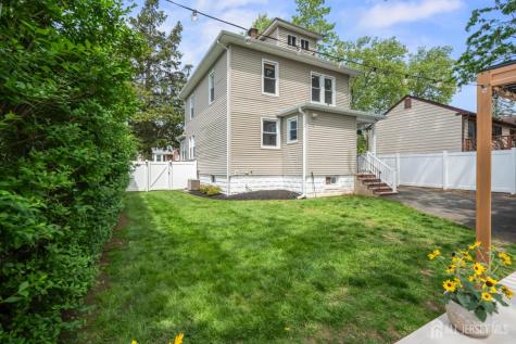 24 Dartmouth Street Edison NJ 08837