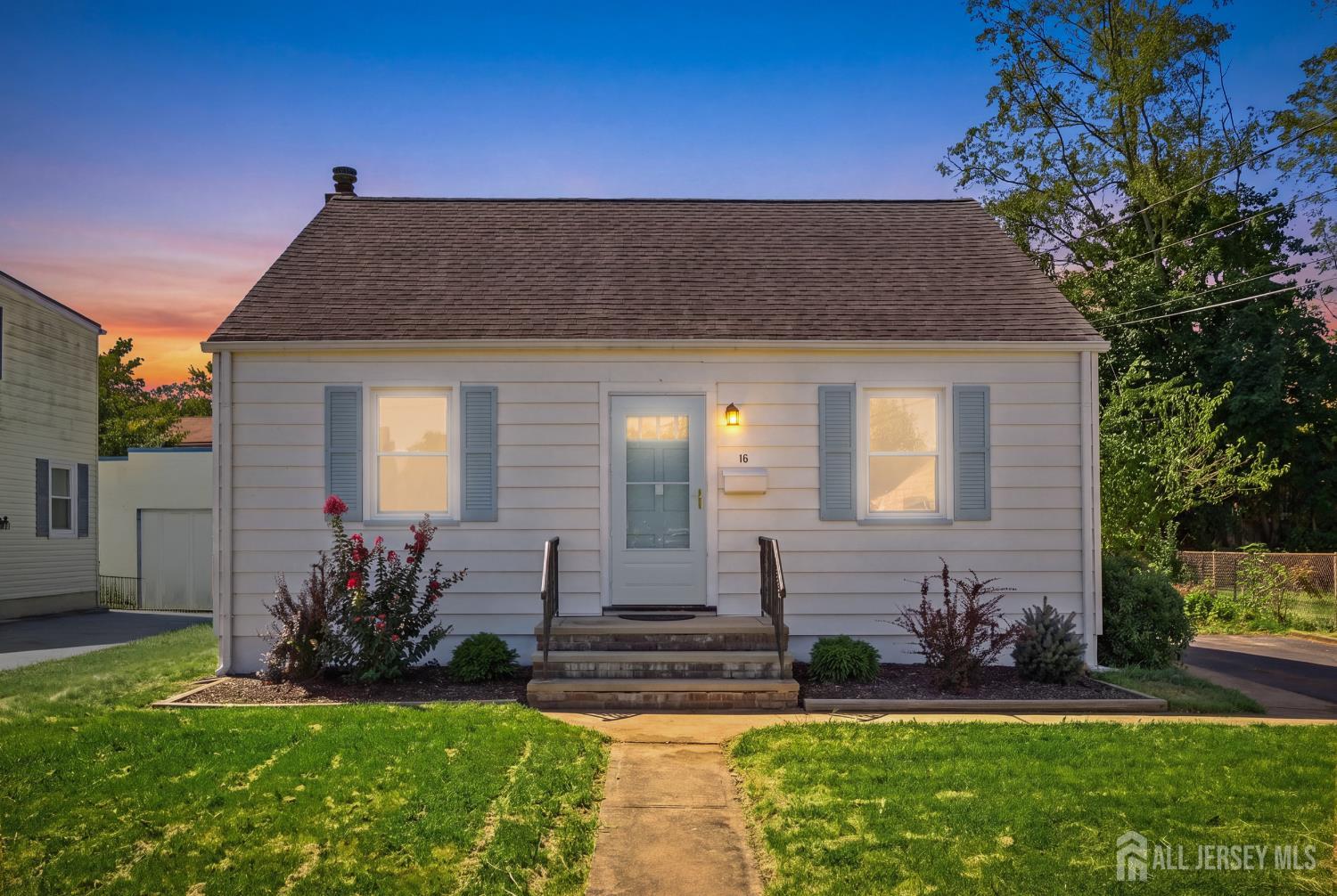 16 Eisenhower Avenue Spotswood NJ 08884