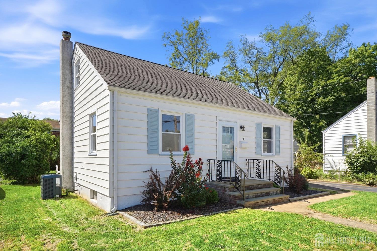 16 Eisenhower Avenue Spotswood NJ 08884