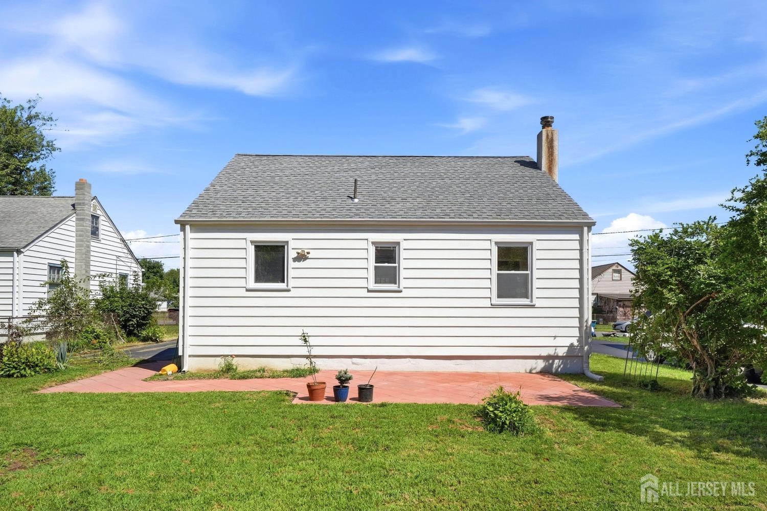 16 Eisenhower Avenue Spotswood NJ 08884