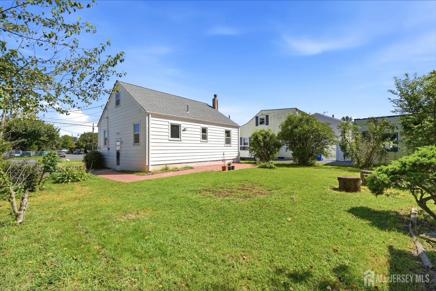 16 Eisenhower Avenue Spotswood NJ 08884
