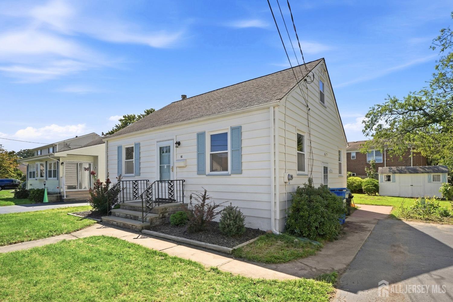 16 Eisenhower Avenue Spotswood NJ 08884