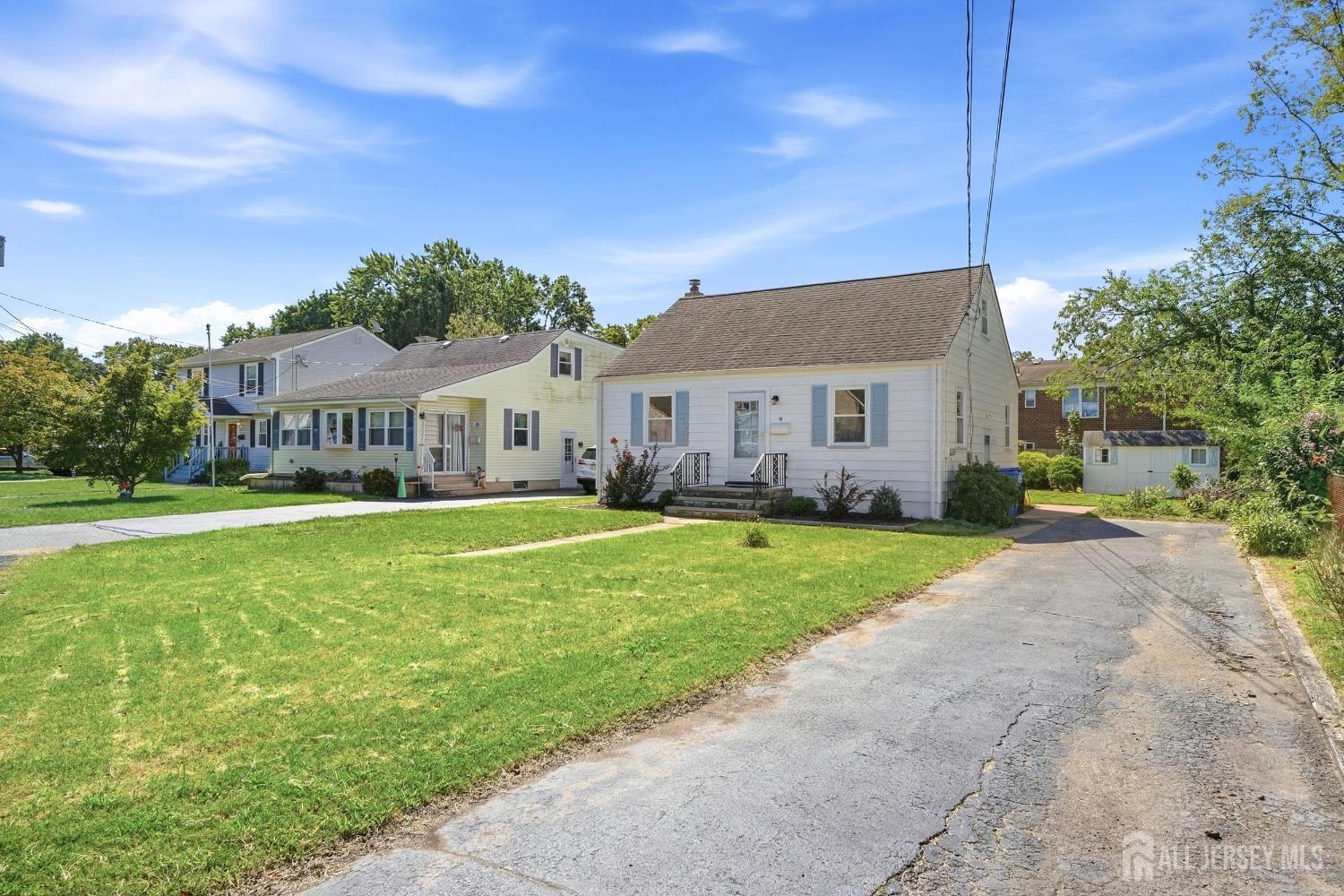 16 Eisenhower Avenue Spotswood NJ 08884