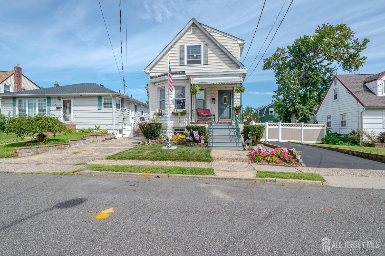 20 S 1st Street S Fords NJ 08863