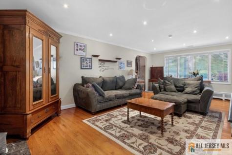 14 Taylor Drive New Brunswick NJ 08901