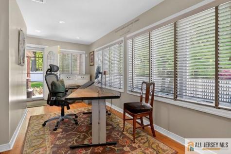 14 Taylor Drive New Brunswick NJ 08901