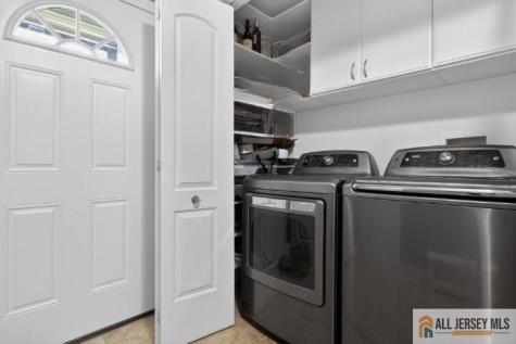 14 Taylor Drive New Brunswick NJ 08901