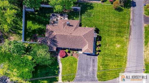 14 Taylor Drive New Brunswick NJ 08901
