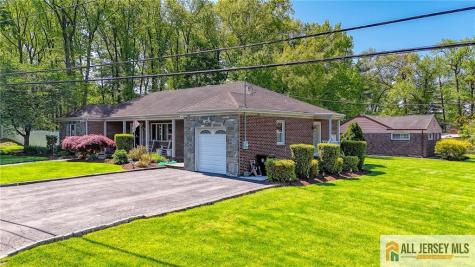 14 Taylor Drive New Brunswick NJ 08901