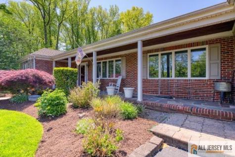 14 Taylor Drive New Brunswick NJ 08901