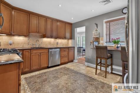 14 Taylor Drive New Brunswick NJ 08901