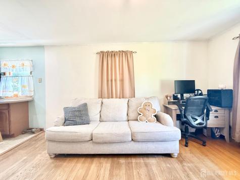105 Old Post Road Edison NJ 08817
