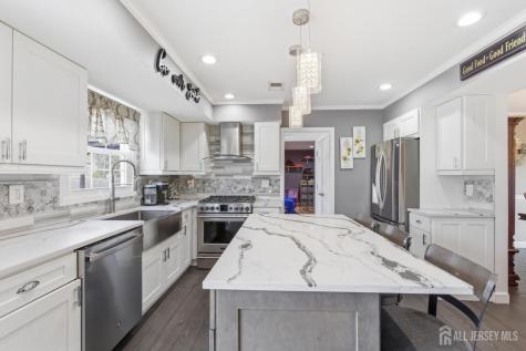 623 Lloyd Road Aberdeen NJ 07747