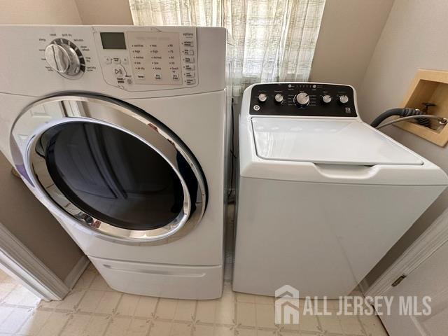 17 Reid Way Freehold NJ 07728