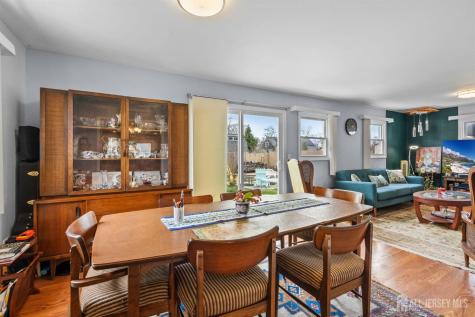 5 W Arthur Place Iselin NJ 08830