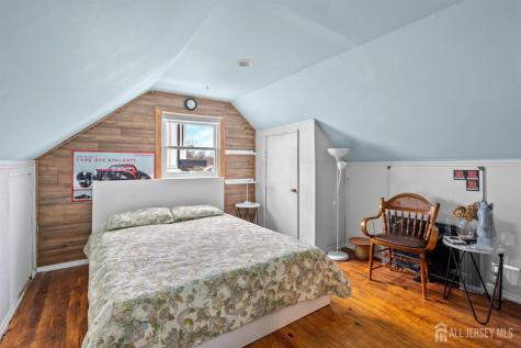 5 W Arthur Place Iselin NJ 08830