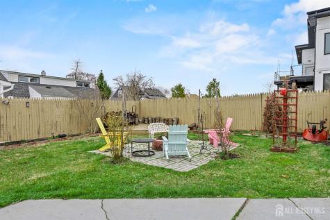 5 W Arthur Place Iselin NJ 08830