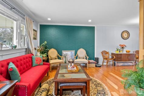 5 W Arthur Place Iselin NJ 08830