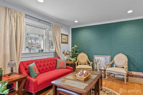 5 W Arthur Place Iselin NJ 08830