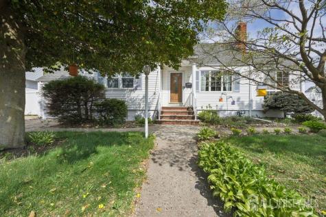 190 Parker Street Sayreville NJ 08879