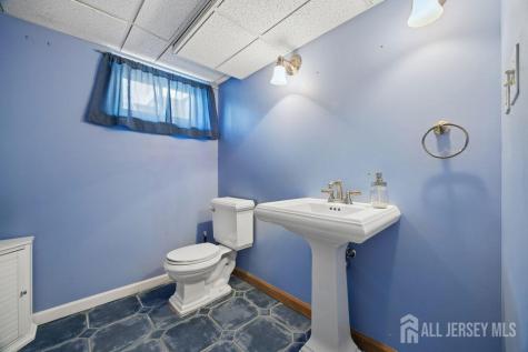 190 Parker Street Sayreville NJ 08879