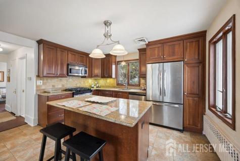 190 Parker Street Sayreville NJ 08879