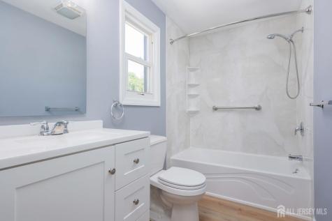 25 Dane Street Sayreville NJ 08872