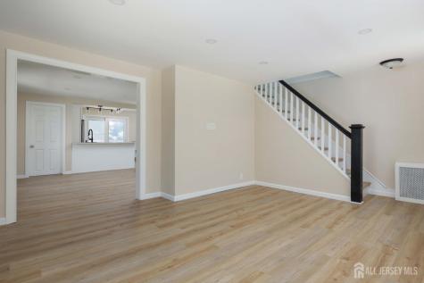 25 Dane Street Sayreville NJ 08872