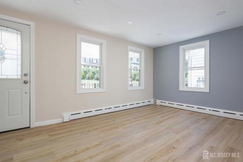 25 Dane Street Sayreville NJ 08872