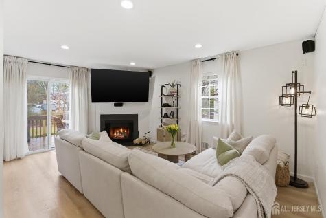 17 Edith Drive Franklin Twsp NJ 08873