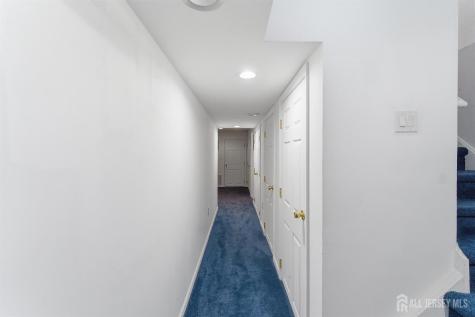 17 Edith Drive Franklin Twsp NJ 08873