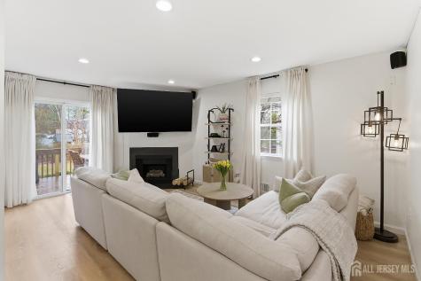 17 Edith Drive Franklin Twsp NJ 08873