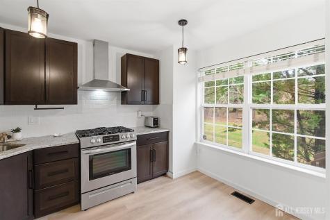 17 Edith Drive Franklin Twsp NJ 08873