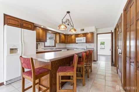 39 Kearney Road Sayreville NJ 08879