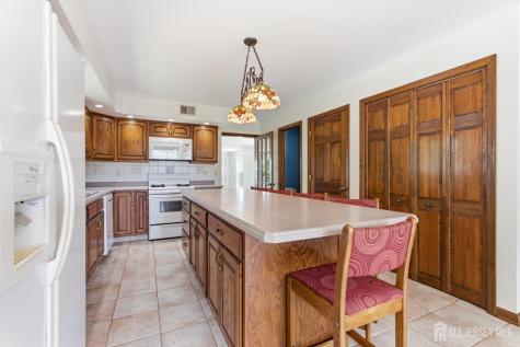 39 Kearney Road Sayreville NJ 08879