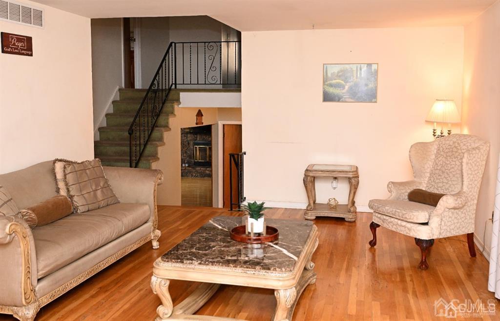 60 Coventry Circle Piscataway NJ 08854