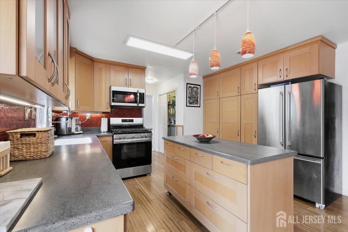 3 Winterberry Circle Piscataway NJ 08854