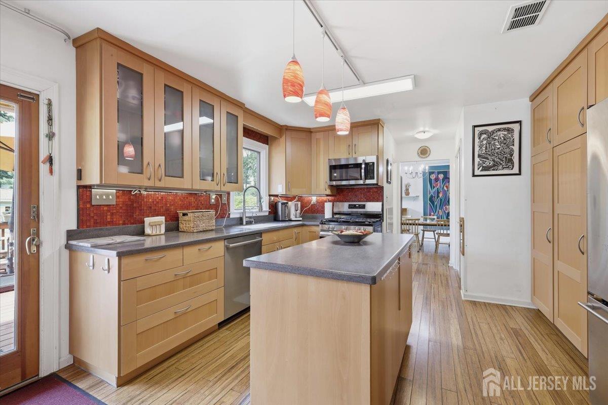 3 Winterberry Circle Piscataway NJ 08854